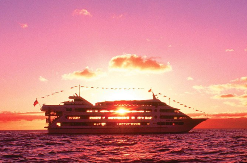 Sunset-Dinner-Cruise-&-Show